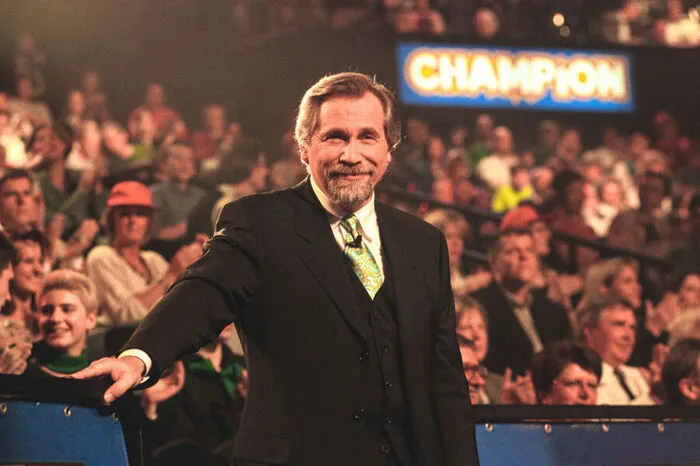 Zwischen 1997 und 2000 moderierte er gemeinsam mit Martina Rupp die Show "Champion".