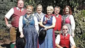 Der Vereinsvorstand: Wolfgang Ringel, Barbara Pösendorfer, Gerti Ringel, Elke Knoll, Jürgen Sellmeister, Günther Salzger und Brigitte Sellmeister 