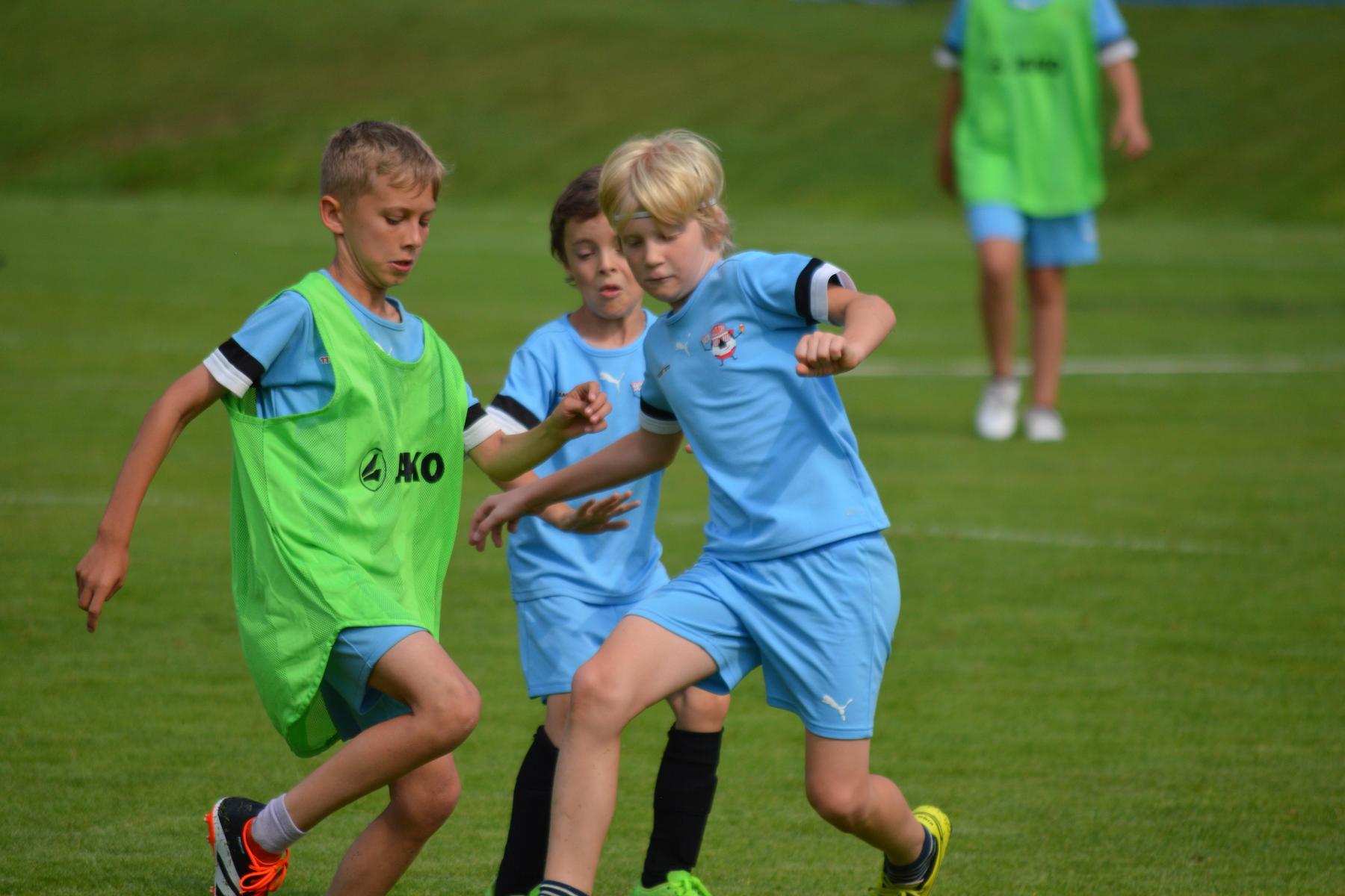 Fussball-Nachwuchs : Sommercamp des SV Hinterberg mit viel Training und Spaß