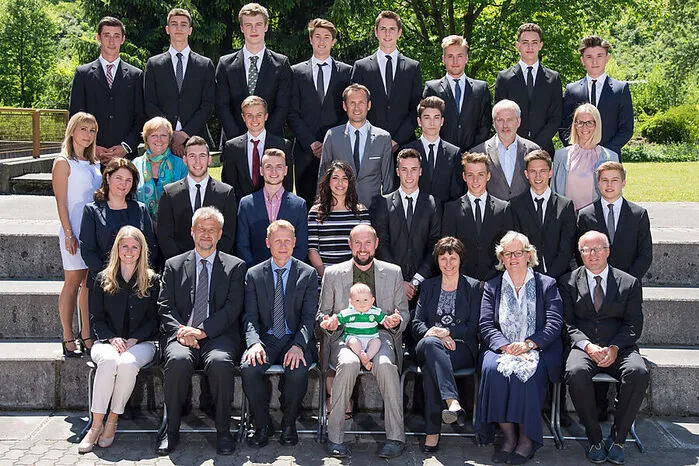 Maturantinnen und Maturanten der 8. C-Klasse:Mit Auszeichnung maturiert hat Jakob Erlsbacher.Über einen guten Erfolg freuen sich Michael Bertolli, Daniel Fischer, Florian Thomas Geßlbauer, Petar Paric, Marvin Riedl, Alexander Zartl.Bestanden haben Magdalena Basta, Florian Brunner, Fabian Bubendorfer, Kushtrim Dvorani, Lukas Hahn, Kevin Hofbauer, Emin Hurem, Jakob Plonner, Thomas Weikl, Florian Simon Winter.
