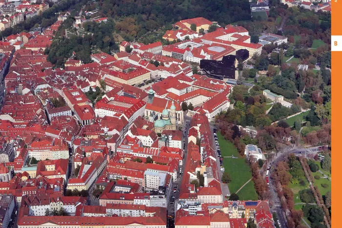 ...und bietet einen schönen Überblick über die Architekturstadt Graz.