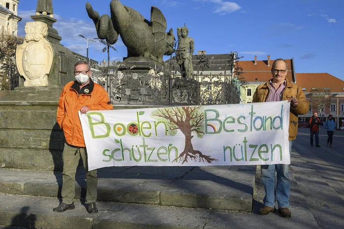 Doch es gibt sie weiterhin: Am Freitag rief der Klagenfurter Ableger der globalen Klimaschutzbewegung zur Demonstration in der Landeshauptstadt auf.