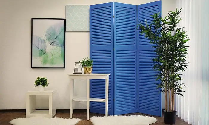 Trennwände oder Vorhänge können hilfreich bei der Zonierung sein