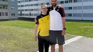 Sebastian Koller mit einem Sportler vom Team Dornau