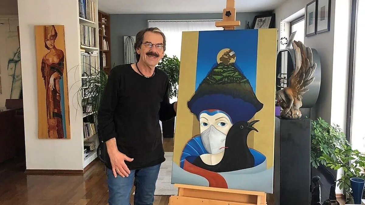 Helmuth A. Ploschnitznigg mit seiner "Mona Corona"