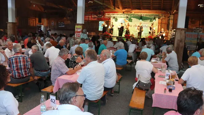 Der Hartl-Stadl in Neuhaus war am Montagabend wieder ein Treffpunkt für Freunde echter Volksmusik.