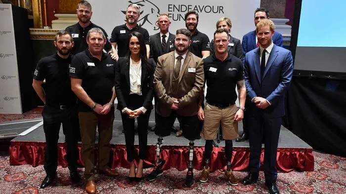 Prinz Harry (33) und seine Verlobte Meghan Markle (36) haben bei ihrer ersten gemeinsamen Preisverleihung die Leistungen von verletzten und kranken Militärangehörigen geehrt.