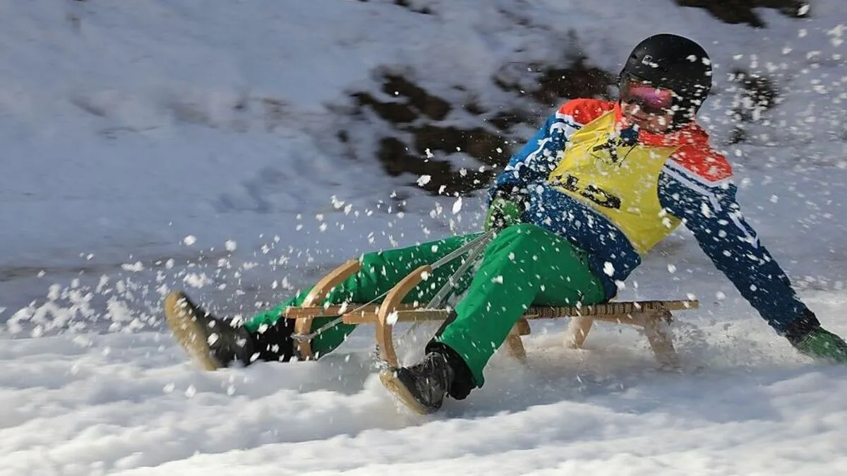 Auch beim Rodlen ging es am Salstiegl heiß her