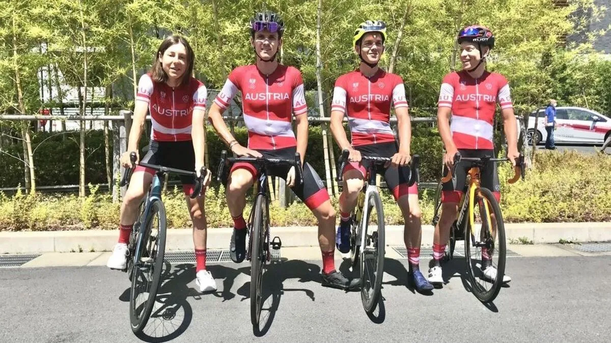 Patrick Konrad, Gregor Mühlberger, Hermann  Pernsteiner (von links) fahren am Samstag. Anna Kiesenhofer ist am Sonntag im Einsatz