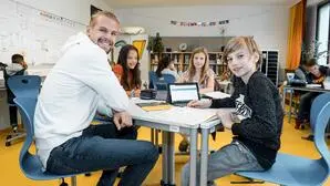Der Berufseinstieg fordert neue Lehrkräfte – besonders, wenn sie noch selbst in Ausbildung stehen
