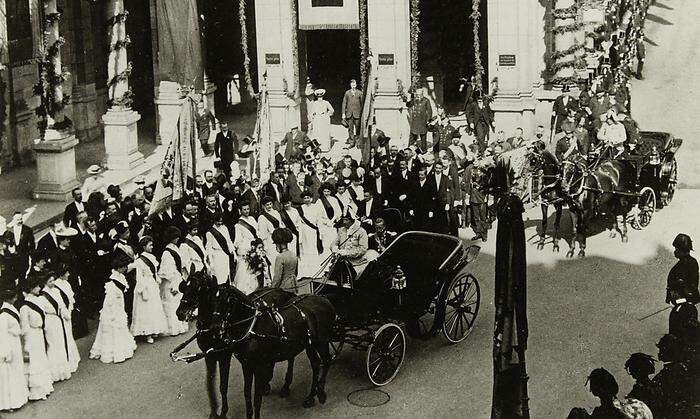 Kaiser Franz Joseph I. von Österreich bei der Eröffnung der Wiener Hofoper 1869