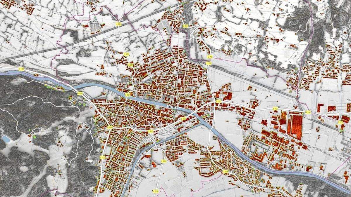 Das Solarpotenzial der Lienzer Hausdächer. Für genauere Infos kann man hineinzoomen