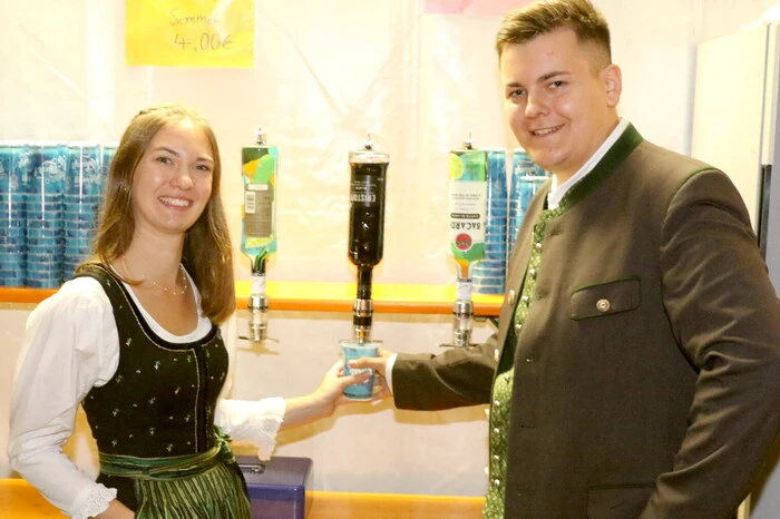 Landjugend-Obmann Georg Steindorfer und Leiterin Laura Meierhofer (Foto) konnten dazu zahlreiche Gäste willkommen heißen. 