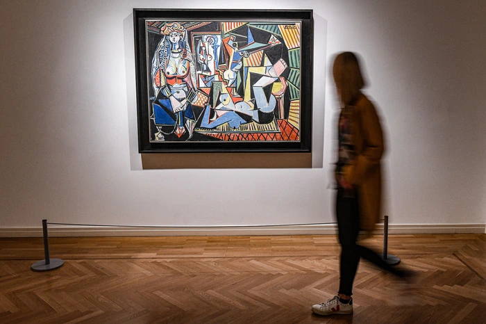 Das aus dem Jahr 1955 stammende Ölgemälde „Die Frauen von Algier (Version O)“ von Pablo Picasso wurde im Mai 2015 für 179,4 Millionen Dollar bei Christie‘s in New York versteigert.
