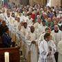 Der Kärntner Klerus (beim Hemmafest): Fast jeder zweite Priester kommt aus dem Ausland