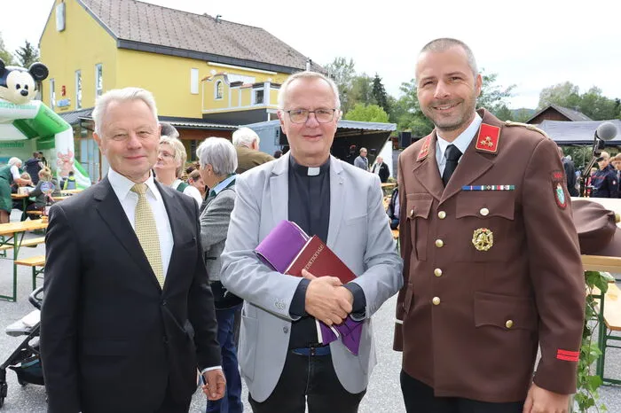 Über die vielen Besucher freuten sich Feuerwehrkommandant Mark Wibner, Seelsorgeraumleiter und Pfarrer Martin Trummler sowie Karl Farmer von der Pfarre Ligist (von rechts).