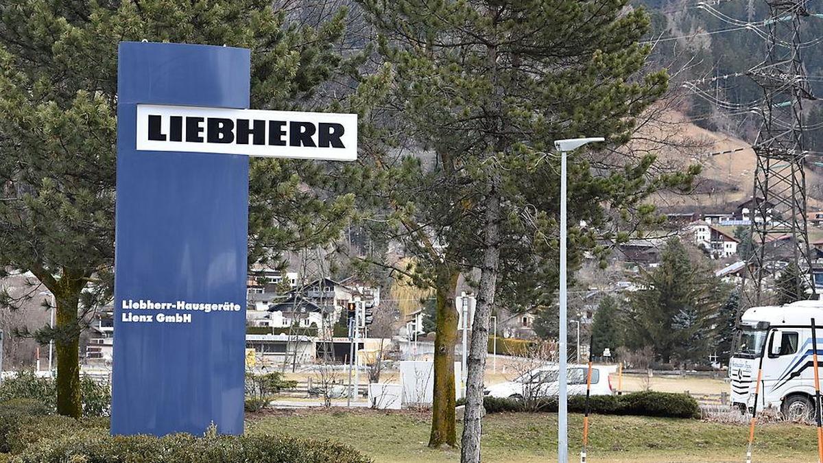 Der Kühlgeräte-Hersteller Liebherr plant, 960 Mitarbeiter für die Kurzarbeit anzumelden