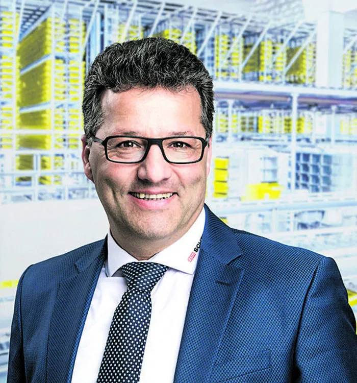 Elie Zita, Senior Vice President Business Unit ­Customer ­Services 