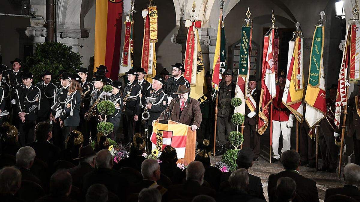 Gedenkfeier im Schloss Porcia