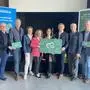 Anita Klug (4.v.r.) von der Steiermark-Card mit Vertretern aus Politik und Gesellschaft im Austrovinyl Werk 2