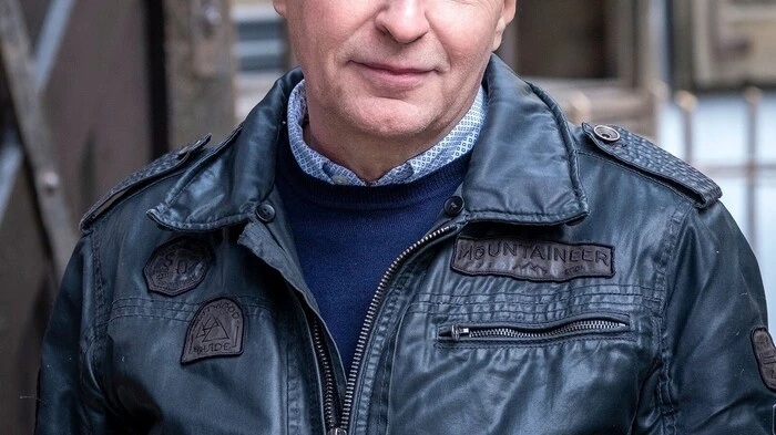 Alois Hotschnig (63) sorgte nicht nur mit seinen jüngsten Roman für begeisterte Kritiken. Der Gert-Jonke-Preisträger aus dem Drautal wurde im Oktober mit dem Christine-Lavant-Preis ausgezeichnet.