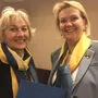 Isolde Sauper (rechts) übernimmt von Helga Woschank den Clubvorsitz