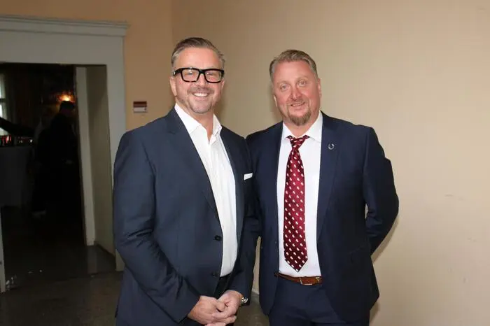 Köflachs Bürgermeister und Gestütsleiter Erwin Movia begrüßten die Landespolitiker in Piber.