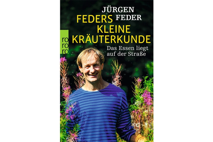 Feders kleine Kräuterkunde (rororo, 10,30 Euro) erklärt sich im Untertitel des Taschenbuchs: „Das Essen liegt auf der Straße“. Jürgen Feder sammelt auf Verkehrsinseln, an der Ampel und am Land jene Pflanzen, die andere als Unkraut bezeichnen. Der Extrembotaniker liest sich wie ein Krimi.