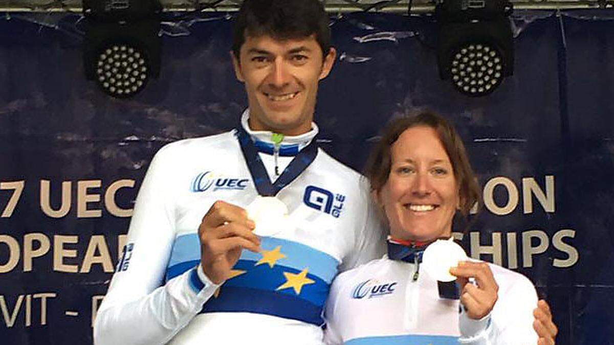 EM-Gold für Christina Kollmann, neben ihr der Portugiese Tiago Ferreira