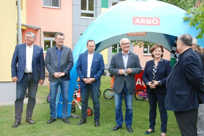 Klicken Sie sich durch weitere Bilder.