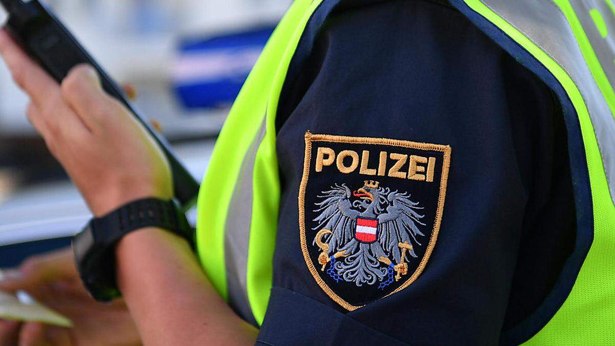 Bei einer Fahrzeuggkontrolle fanden Polizisten das Suchtgift (Symbolfoto)