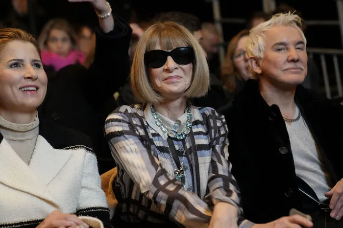 Auch Vogue-Chefredakteurin Anna Wintour ließ sich die Couture-Show nicht entgehen.