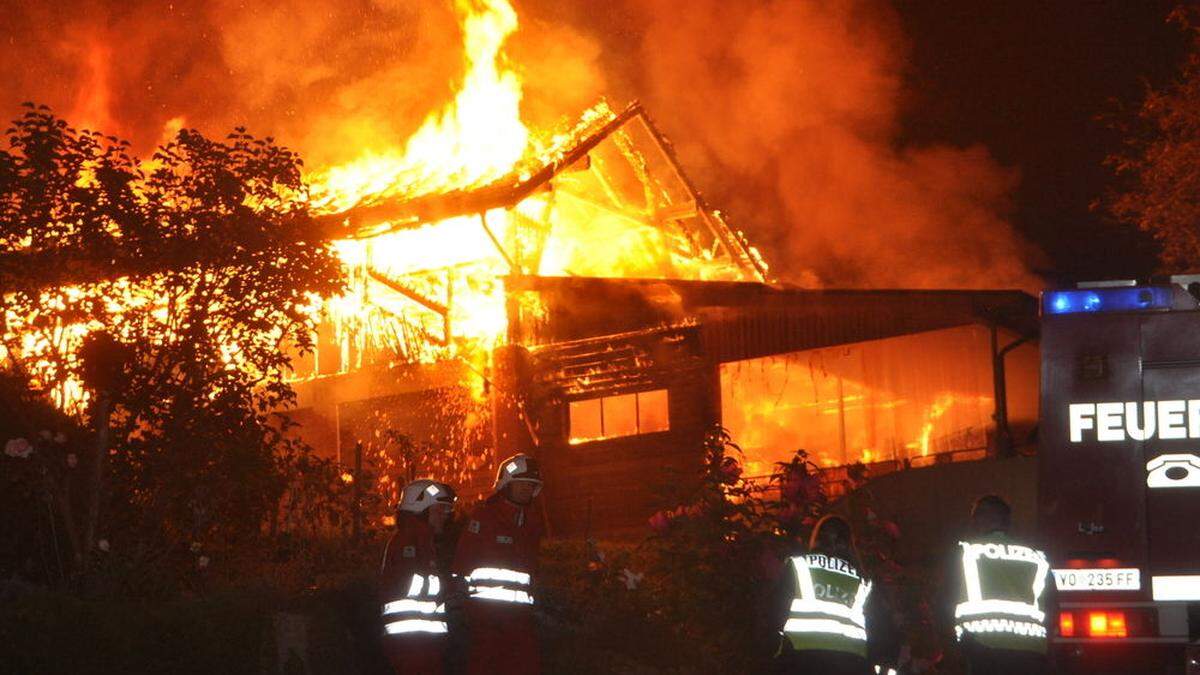 Sieben Feuerwehren kämpften mit den Flammen