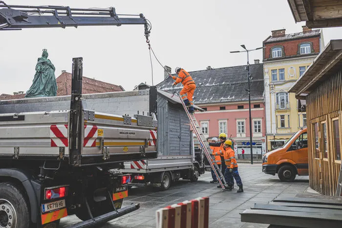 Am Dienstag werden die Hütten aufgestellt ...
