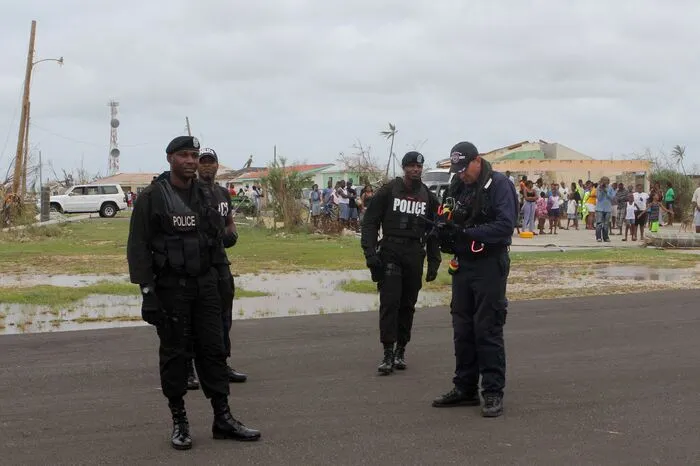 Einsatzkräfte auf Barbuda