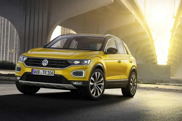 Der Allrounder ist das erste SUV der Deutschen, das in einer Zweifarb-Lackierung mit optisch abgesetzter Dachpartie (inkl. der A-Säulen und der Außenspiegelgehäuse) bestellbar sein wird.