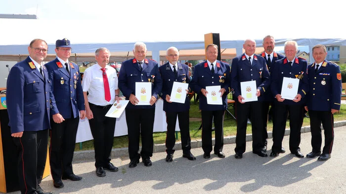 Für 50 Jahre bei der Feuerwehr wurden geehrt: Johann Wassertheurer (FF-Bodendorf), 

Adolf Haslauer (FF-St. Ulrich), Fritz und Herbert Karnberger (FF-St. Martin).

