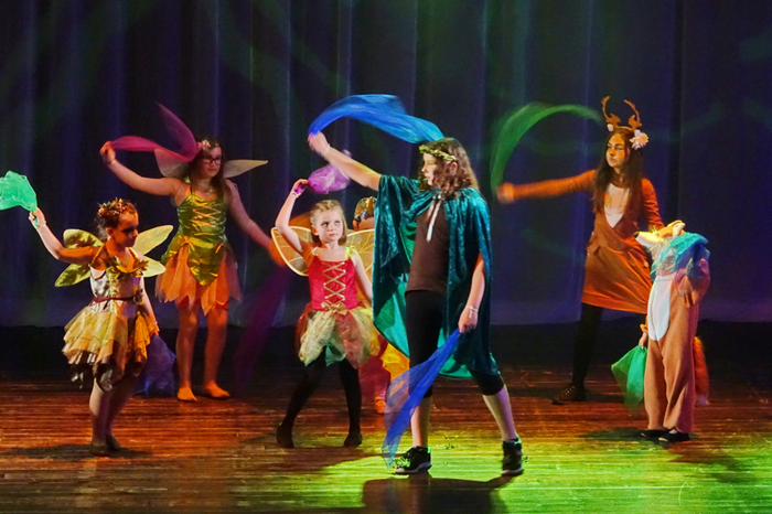 In mystischer Umgebung tanzeten die verkleideten Leibnitzer "Tanzmause" der Tanzschule Eichler.