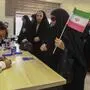 Bürgerinnen Irans wählen einen neuen Präsidenten