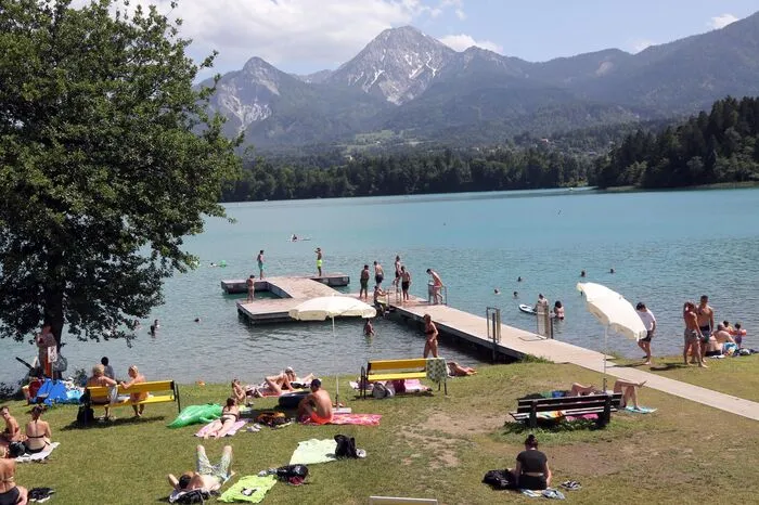 Die Bäder rund um den Faaker See sind seit Tagen beliebte Anlaufstelle, wenn es um etwas Abkühlung geht