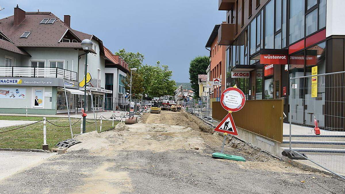 Voraussichtlich bis Ende August dauern die Bauarbeiten in der Hans-Wiegele-Straße