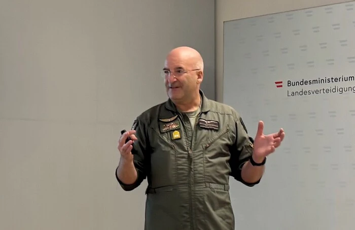 Generalmajor Gerfried Promberger, Österreichs „Airchief“