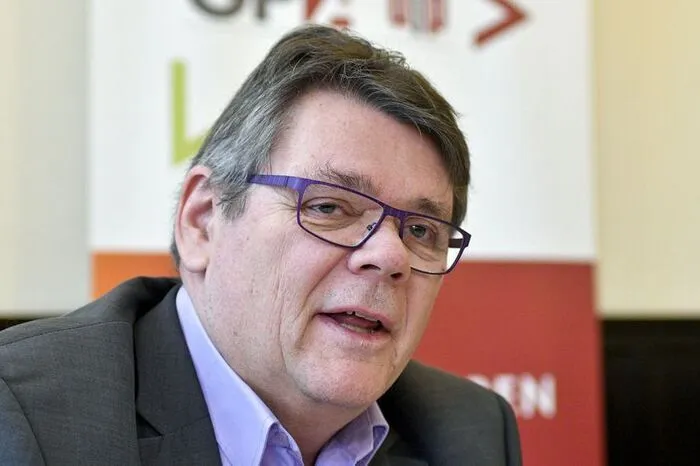 FSG- und GPA-Chef Wolfgang Katzian auf Platz drei kandidieren. Rendi-Wagner ist erst seit März Ministerin und auch erst seit ihrem damaligen Eintritt in die Regierung SPÖ-Mitglied. Sie soll auch eine gewichtige Rolle im SPÖ-Wahlkampf spielen.