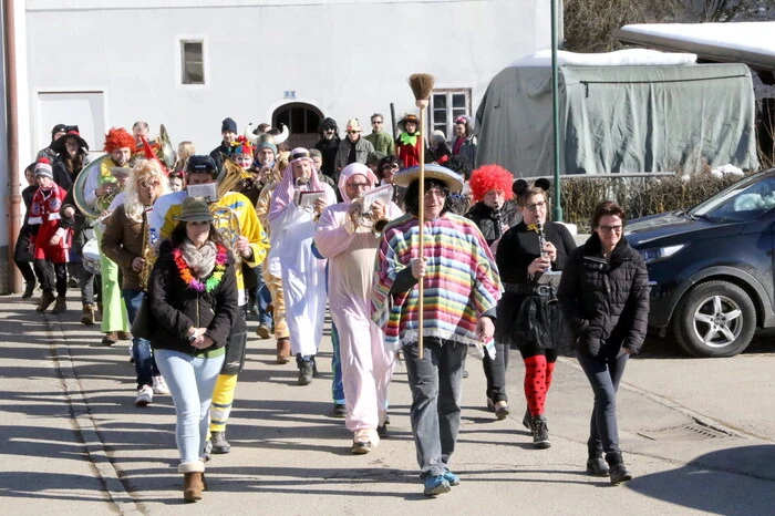 Zu den absoluten Höhepunkten zählten der Umzug mit dem Musikverein Kappel (Stabführer Alexander Sucher) und die Kinderdisco. 