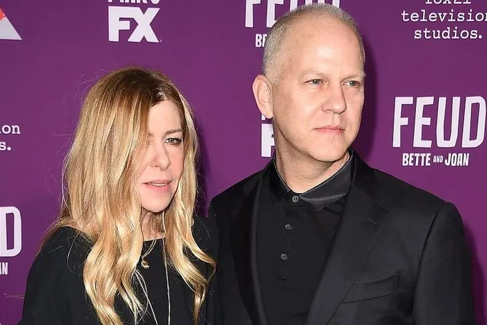 Als Showrunner dieses Serien-Events konnte der renommierte Autor und Regisseur Ryan Murphy gewonnen werden. Hier mit Produzentin Dede Gardner.