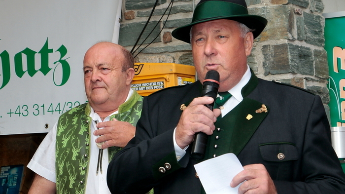 Beim traditionellen Frühschoppen am Sonntag präsentierten sich einheimische Gruppen, Moderator Karl Christandl führte humorig durch das Programm. Bürgermeister Gottfried Preßler begrüßte mit einem Gedicht die Besucherschar.
