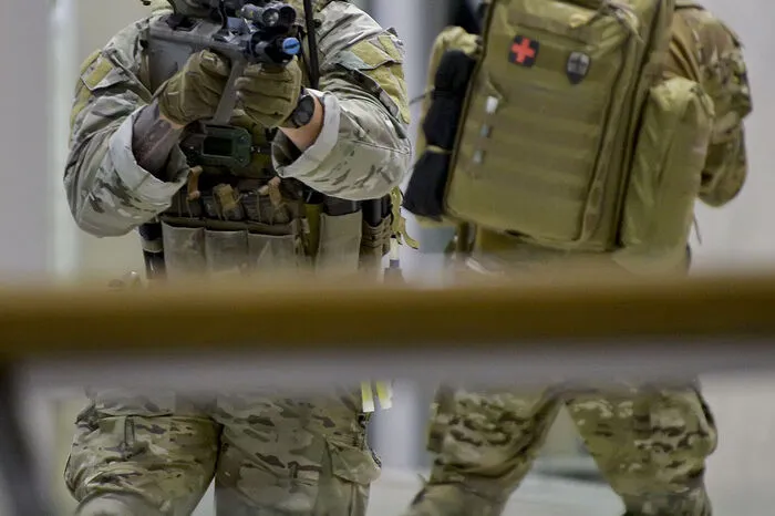 Im Rahmen des CJSOCT-Workshops ("Combined Joint Special Operations Counter Terrorism") wurde die Zusammenarbeit im urbanen Umfeld geprobt.