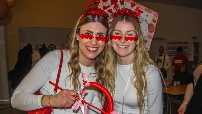 Beim Maskenball des TUS St. Peter am Ottersbach war beste Laune garantiert