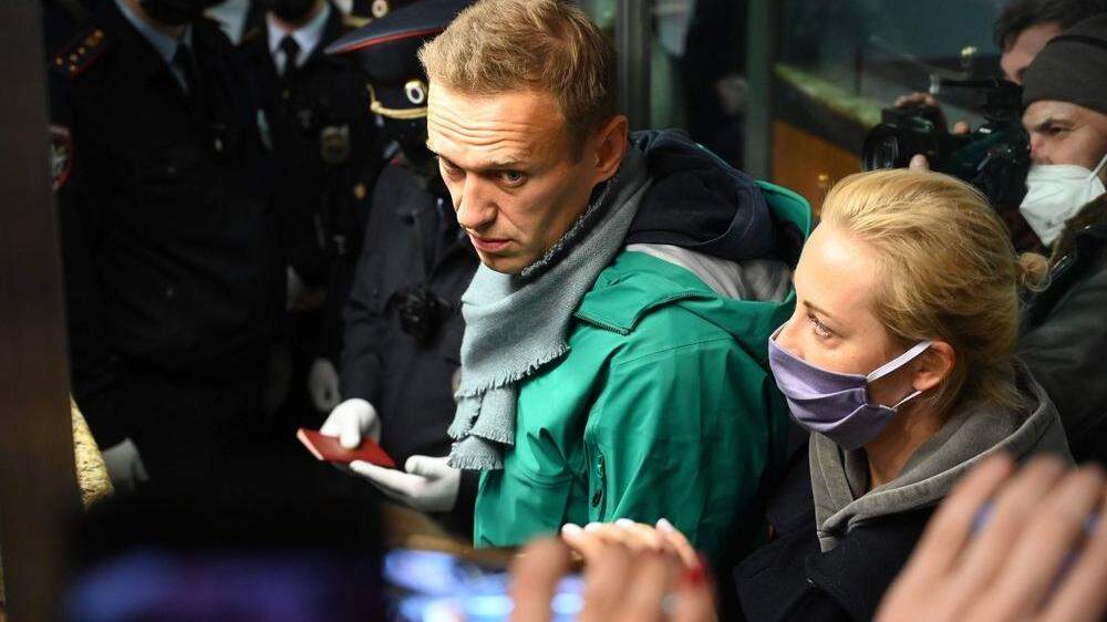 Alexej Nawalny kurz vor seiner Verhaftung am Flughafen Scheremetjewo im Norden von Moskau