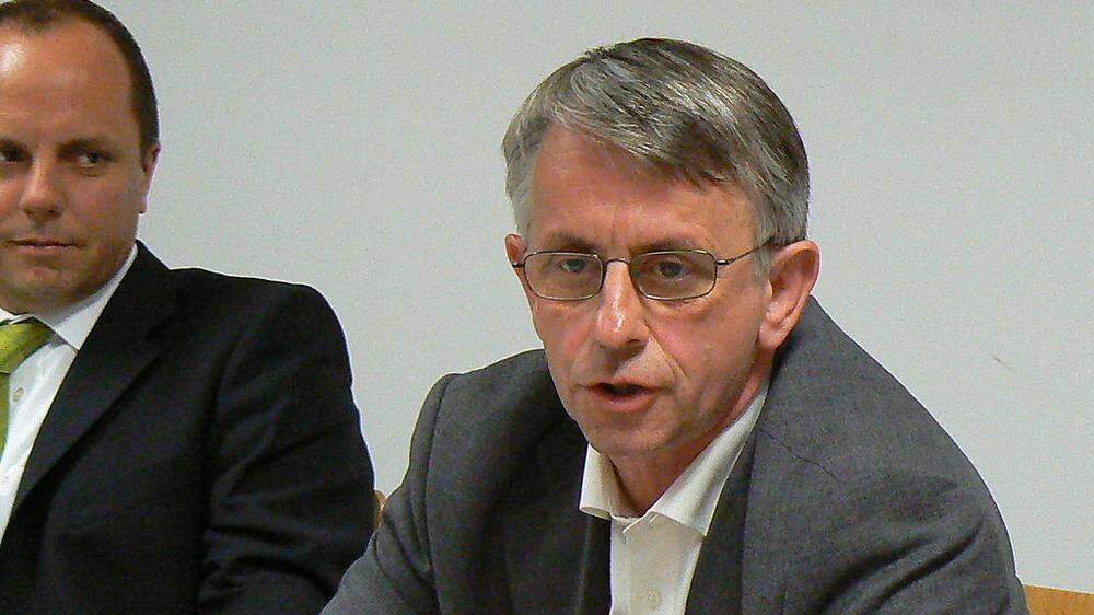 Fritz Aigner (rechts) kritisiert die Vorgangsweise von Christoph Stark (links)